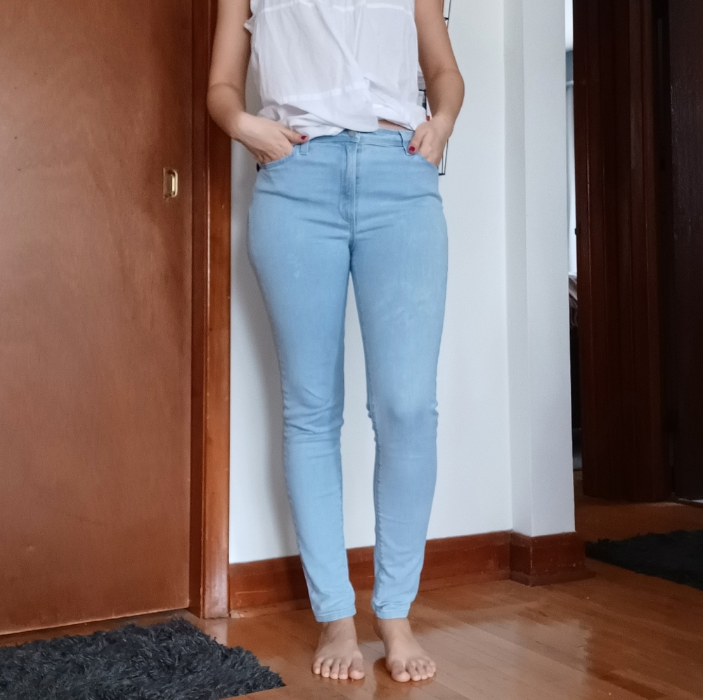 ⚡️SALE⚡️Nasty Gal Light Semi-Acid Wash Skinny Jeans